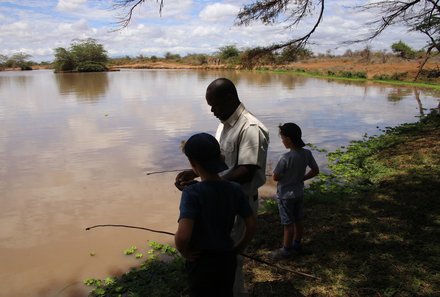 Kenia Familienreise - Kenia for family - Kinderprogramm Voyager Ziwani Lodge - Angeln