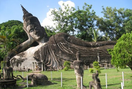 Laos und Vietnam Familienreise - Laos und Vietnam Reise mit Kindern - Buddha im Buddha-Park