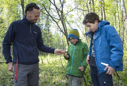 Familienreise - Estland mit Kinder -  Kinder in der Natur