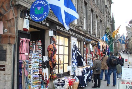 Schottland Familienreise - Schottland mit Kindern - Edinburgh Souvenirladen