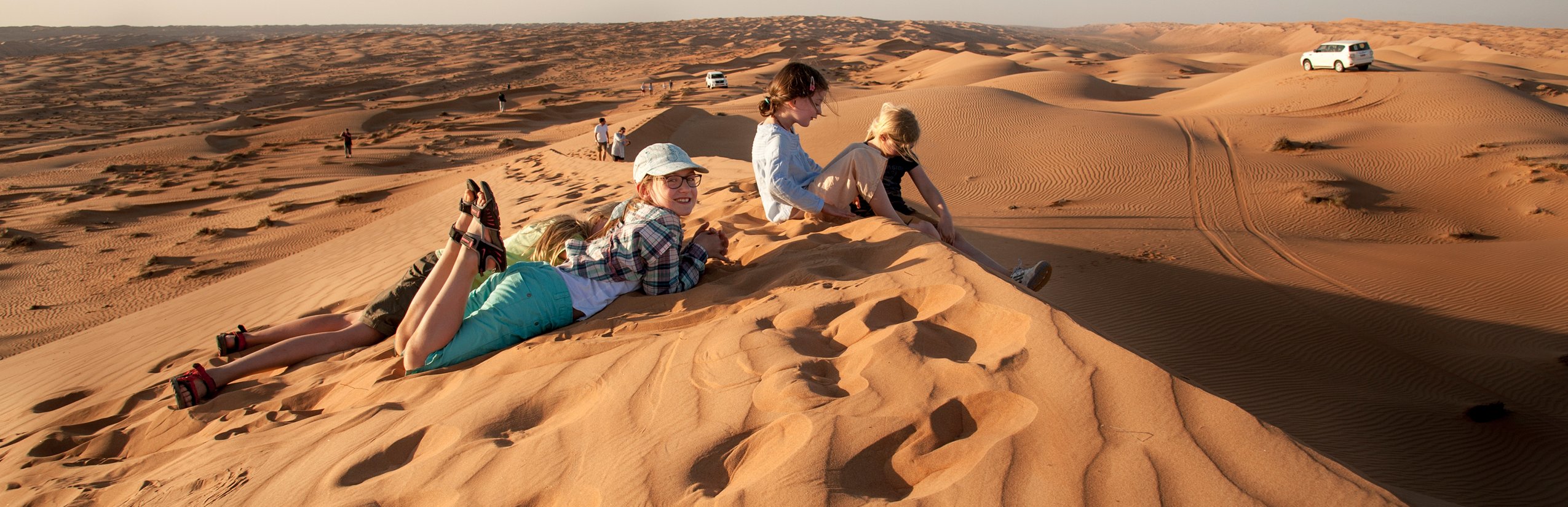 Oman mit Kindern individuell - Oman for family individuell - Kinder in der Wüste