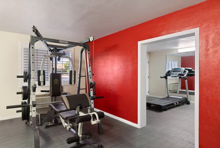 USA Südwesten for family - Ramada by Wyndham Kingman - Fitnessraum
