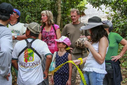 Peru Familienreise - Peru Family & Teens - Gruppe im Wald