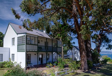 Familienreise Garden Route - Garden Route for family - Knysna - Hotel Belvidere Knysna - Außenansicht Cottages