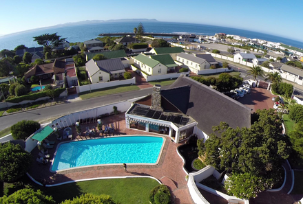 Südafrika - Südafrika for family and teens - Whale Rock Luxury Lodge Hermanus - Aussenansicht