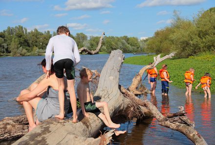 Familienreise Frankreich - Frankreich for family im Kanu - Schwimmen