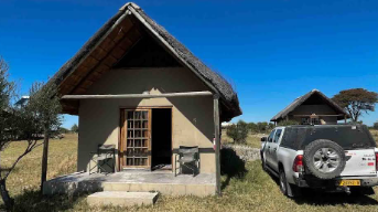 Botswana FIT - Nata - Elephant Sands Lodge  -  Unterkunft und Auto