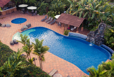 Familienreise Costa Rica individuell - Casa Luna Lodge -Pool von oben