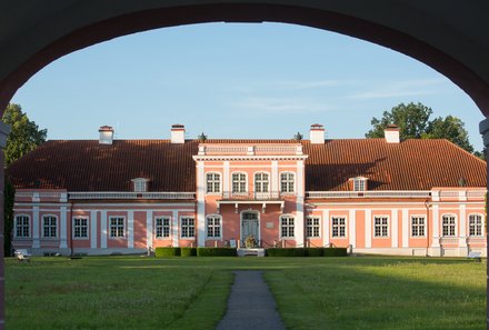Baltikum for family individuell - Baltikum Familienreise - Sagadi Hotel - Aussenansicht