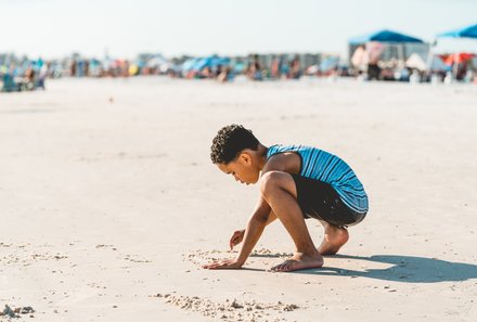 Florida Familienreise - Florida for family - Sarasota Junge am Strand