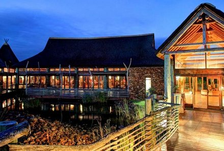 Familienreise Garden Route - Familiensafari zum Bestpreis - Garden Route Game Lodge von Außen