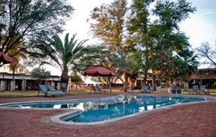 Namibia Familienreise - Anib Lodge Pool