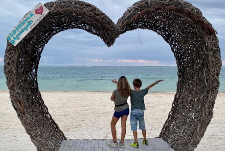 Familienreise Mexiko - Mexiko for family - Strand Puerto Morelos - Kinder in Herz