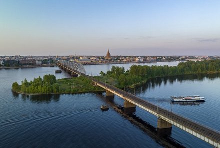 Baltikum for family individuell - Baltikum Familienreise mit Kindern - Lettland - Riga Stadtpanorama