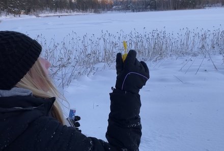 Finnland Familienurlaub - Finnland Winter for family - Spaziergang durch Schnee
