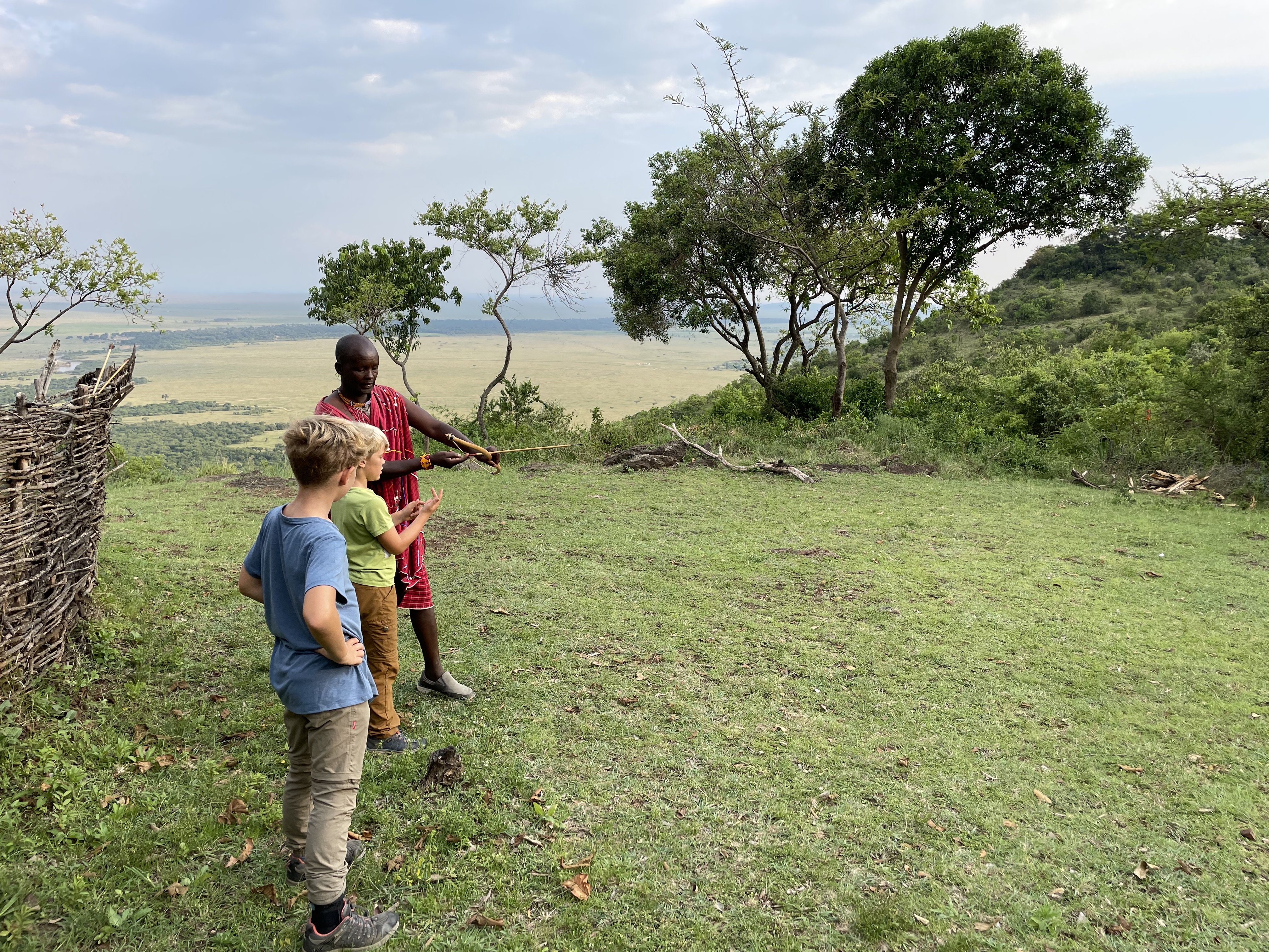 Reisbericht Kenia - Bogenschießen mit den Masai