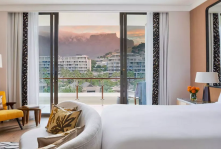 Garden Route Familienreise mit Kindern deluxe - One & Only Resort Kapstadt - Zimmer mit Blick auf den Tafelberg