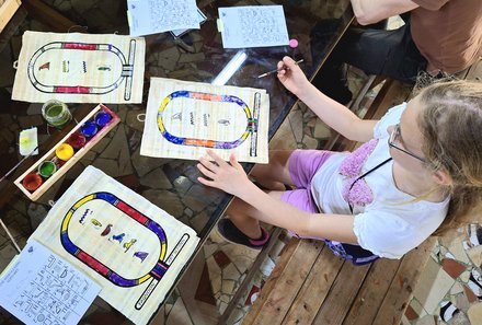 Familienreise Ägypten - Ägypten for family - Fagnoon Art Center - Mädchen malt Bild