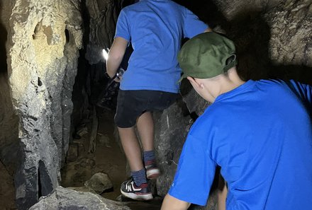 Familienreise Kuba - Kuba Family & Teens - Vinales - Teens bei Höhlenexkursion