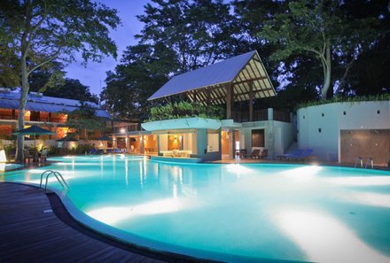 Sri Lanka mit Jugendlichen - The Grand Udawalawe Safari Resort Pool
