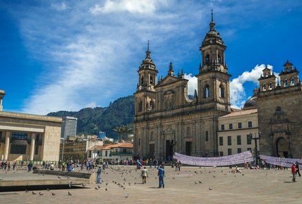 Kolumbien Familienreise - Kolumbien Family & Teens - Bogota -Plaza de Bolivar und Kathedrale