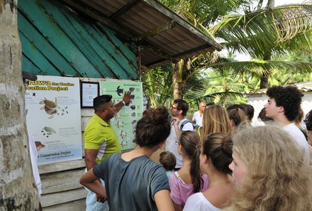 Sri Lanka mit Kindern - Familienreise Sri Lanka - Schildkrötenaufzuchtstation
