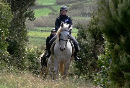 Azoren Family & Teens - Reitausflug - Lachendes Mädchen