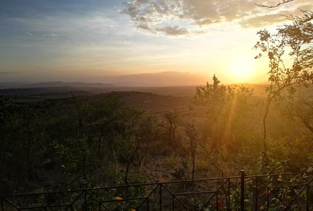 Serengeti mit Kindern individuell - Best of Familiensafari Serengeti - Sonnenuntergang und Natur