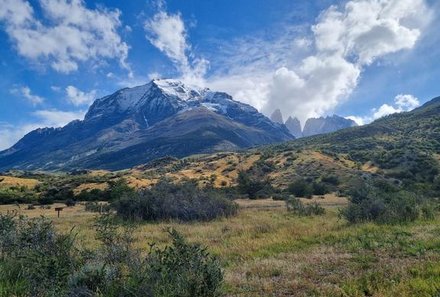 Patagonien Family & Teens - Camping Central - Landschaft mit Bergen