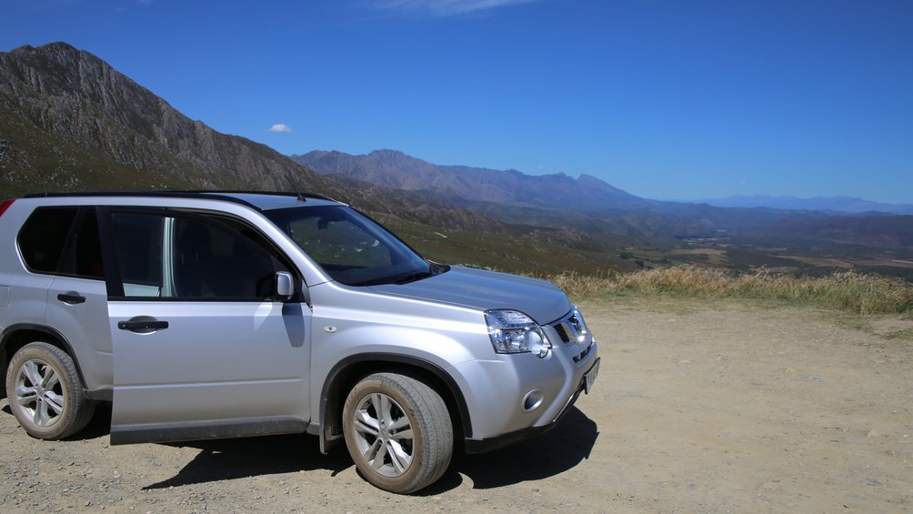 Garden Route mit Kleinkind - Elternzeit in Südafrika - Mit dem Mietwagen durch Südafrika - silbernes Auto