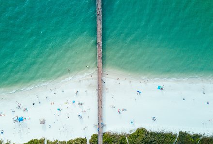 Florida Rundreise mit Kindern - Naples - Blick von oben auf Meer und Strand