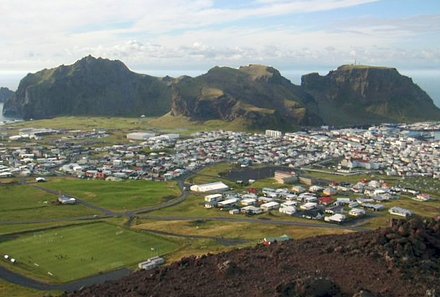Island Familienreise - Island for family - Fährfahrt zu den Westmännerinseln - Heimaey
