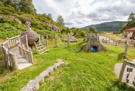 Schottland Familienreise - Schottland mit Kindern - Rewilding Besucherzentrum Spielplatz