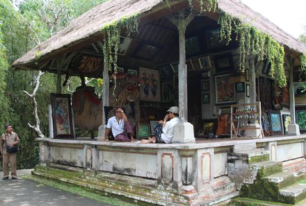 Bali for family deluxe - Familienreise Bali mit Kindern - Taman Ayun Tempel Kunst und Einheimische