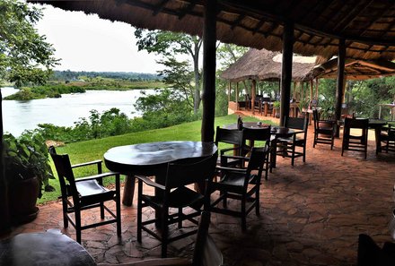Uganda Family & Teens - Verlängerung in der The Haven River Eco River Lodge - Essensbereich