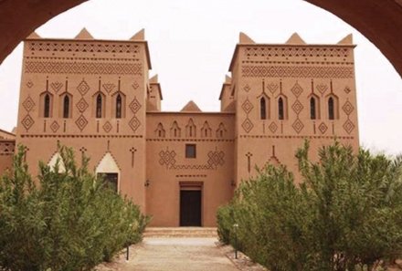 Familienreise Marokko - Marokko for family Deluxe - Hotel Kasbah Azalay - Gebäude