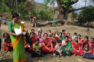 Nepal mit Kindern - Neuigkeiten vom Milijuli Frauenprojekt - Milijuli Frauengruppe präsentiert