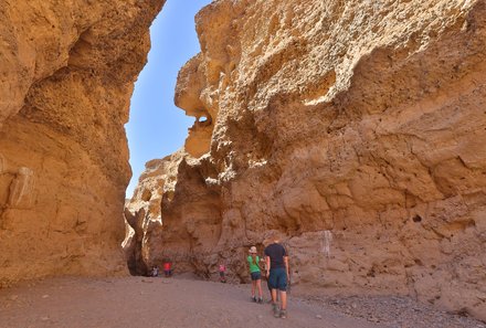 Namibia mit Kindern - Namibia Rundreise mit Kindern - Wanderung durch den Sesriem Canyon
