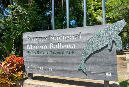 Costa Rica Familienreise - Costa Rica for family individuell - Nationalpark Marino Ballena - Schild Nationalpark