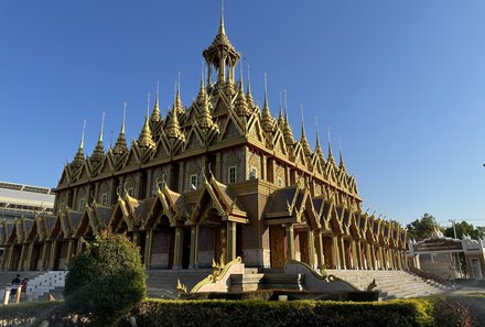 Thailand Familienreisen - Thailand Family & Teens - Wat Tha Sung Platz