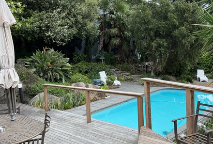Familienreise Garden Route - Cape Paradise Lodge and Apartments - Leopard Apartments - Poolterasse