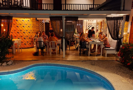 Costa Rica Familienreise - Costa Rica Family & Teens - Hotel Giada Restaurant am Pool
