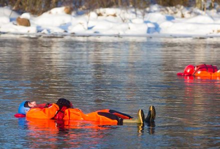 Finnland Familienurlaub - Finnland for family Winter - River Floating