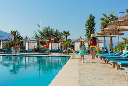 Albanien Familienreise - Albanien for family - Vlora - Kraal Hotel Pool