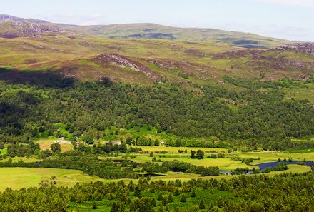 Schottland Familienreise - Schottland mit Kindern - Rewilding Besucherzentrum Landschaft
