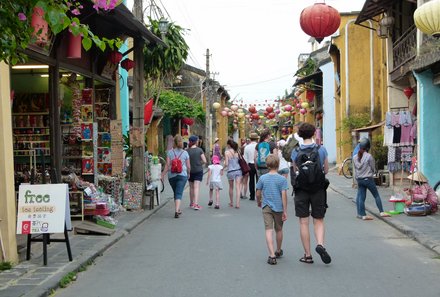 Vietnam & Kambodscha Familienreise - Kinder auf der Straße