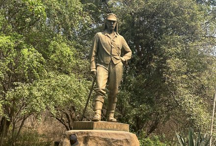 Botswana mit Kindern - Botswana Fly-In-Safari individuell - Victoria Falls Statue