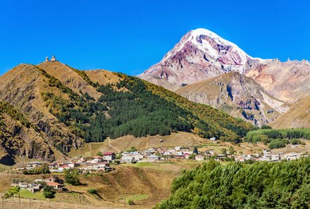 Osteuropa Familienurlaub - Kazbegi Blick auf den Kaukasus