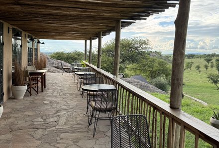 Familienreise Tansania - Tansania for family individuell deluxe - Togoro Plains Camp - Terrasse