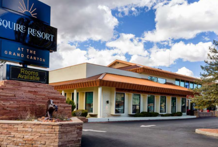 USA Südwesten mit Kindern - USA for family individuell - Kalifornien, Nationalparks & Las Vegas - Grand Canyon - Squire Resort at the Grand Canyon - Außenansicht
